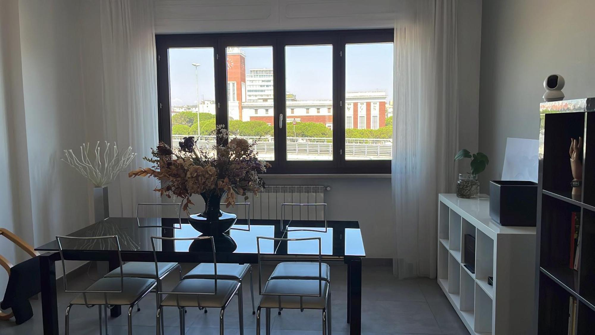 Sun-Kissed Seaside Retreat: Your Pescara Getaway Екстериор снимка